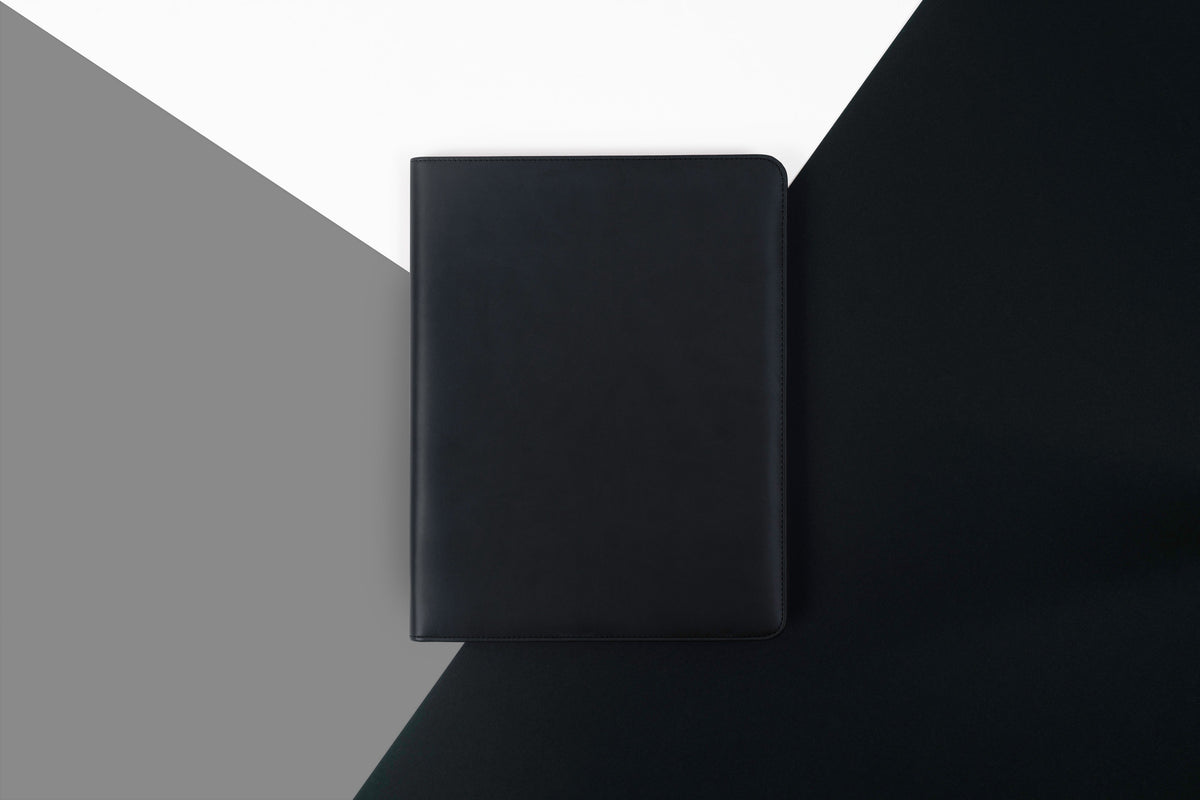 Jumble & Co. Intentus Organiser A4 PU Leather-Like Folder with Ruled Refill Pad - Clean Slate Black
